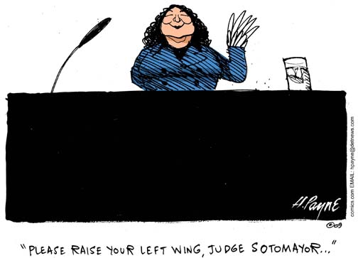 0713fSotomayorSwearInUFSCOLOR